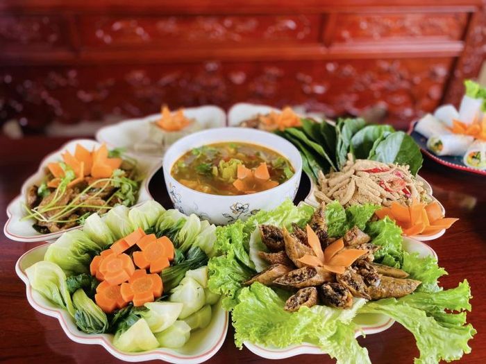 6 Nhà hàng chay nhất định phải thử ở Quận Hoàng Mai, Hà Nội