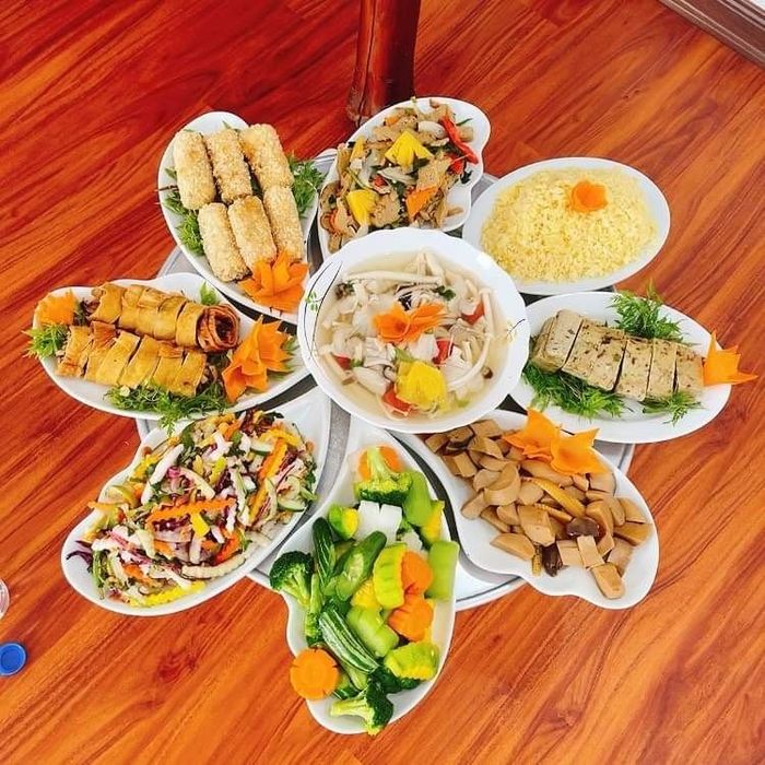 6 Nhà hàng chay nhất định phải thử ở Quận Hoàng Mai, Hà Nội